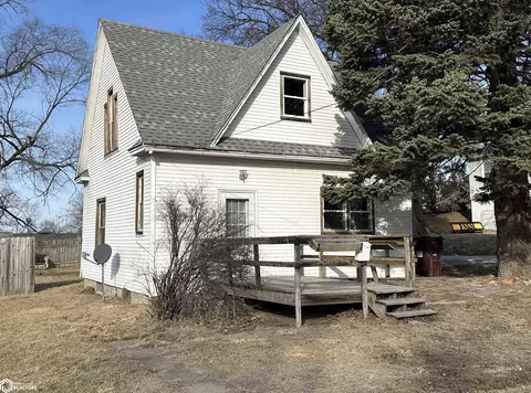 1701 Court Ave, Chariton, IA 50049