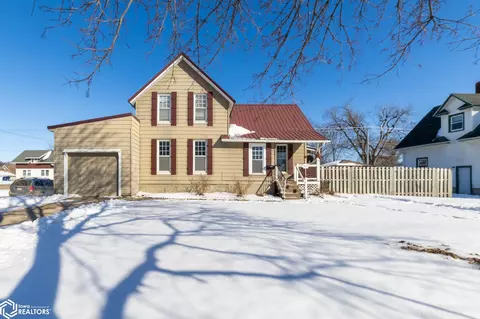 1924 1st Ave, Perry, IA 50220