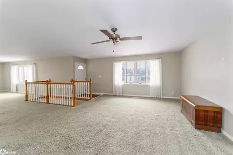 Living - 511 7th St, Maxwell, IA 50161 photo 3 of 7