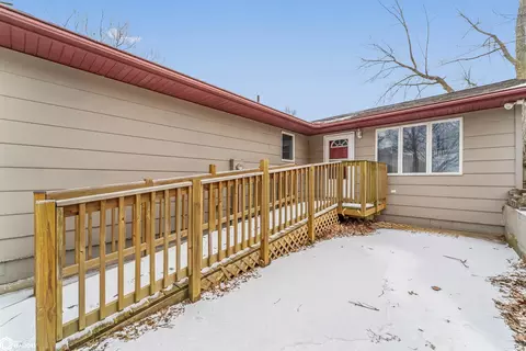 Exterior - 511 7th St, Maxwell, IA 50161 photo 4 of 8