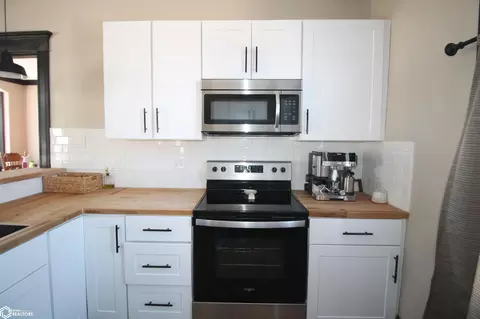 Kitchen - 502 Broad Ave, Stanton, IA 51573 photo 2 of 4