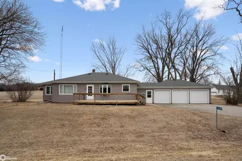 2449 2nd St Ext, Lowell, IA 52645