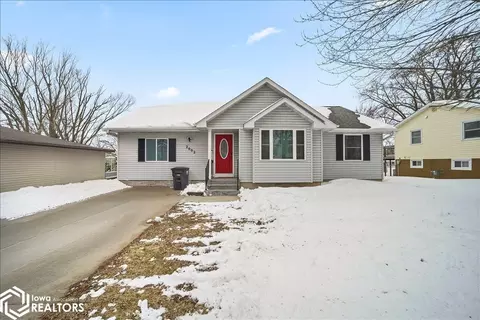 2002 12th St, Eldora, IA 50627