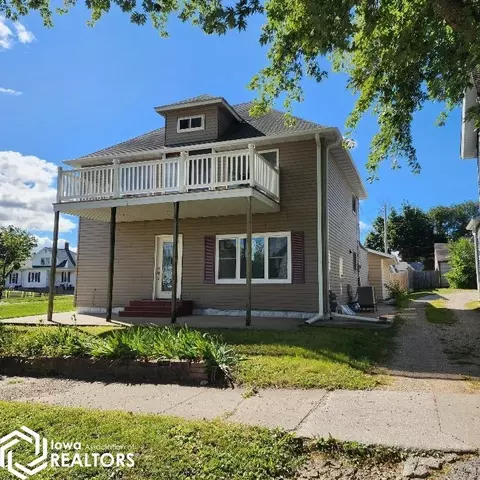 604 W Boone St, Marshalltown, IA 50158