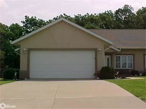 3247 Brookshire Dr, Keokuk, IA 52632