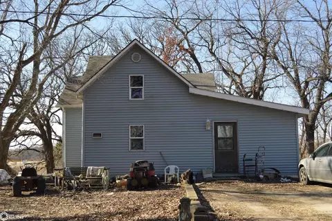 21436 400th St, Lake Mills, IA 50450