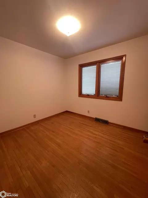 Bedroom - 110 E 10th St, Carroll, IA 51401 photo 1 of 5
