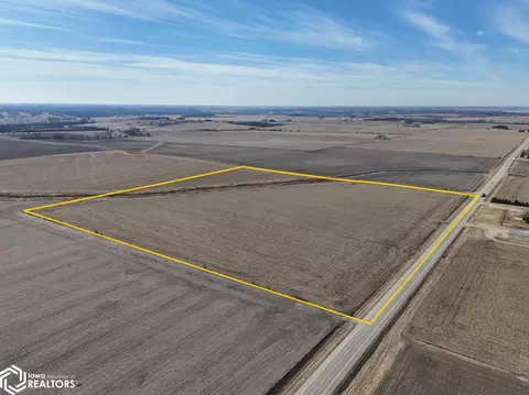 210 Th St At Harding Ave, Tipton, IA 52772