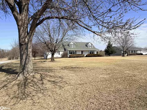 2099 Libertyville Rd, Fairfield, IA 52556