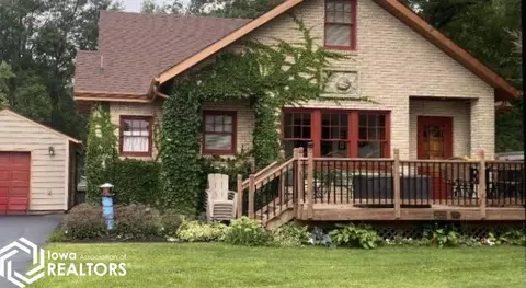 2522 S Lakeview Dr, Clear Lake, IA 50428