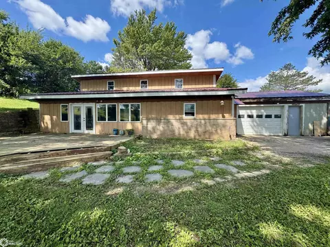 3261 F Ave, Vail, IA 51465