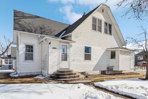1412 Summit St, Marshalltown, IA 50158