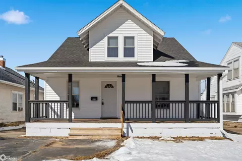1605 Summit St, Marshalltown, IA 50158