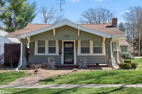 1038 S Starr Ave, Burlington, IA 52601