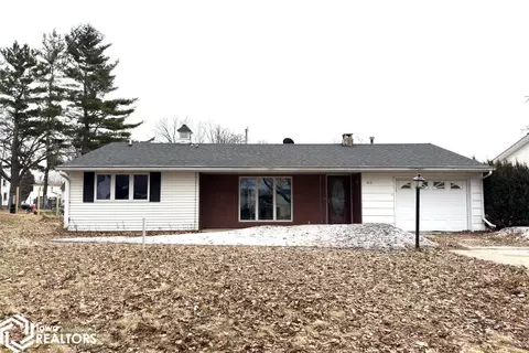 313 W Bosworth St, Manly, IA 50456
