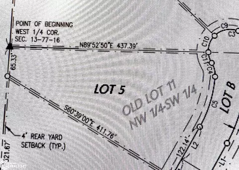 104 N Cedar Cir, New Sharon, IA 50207