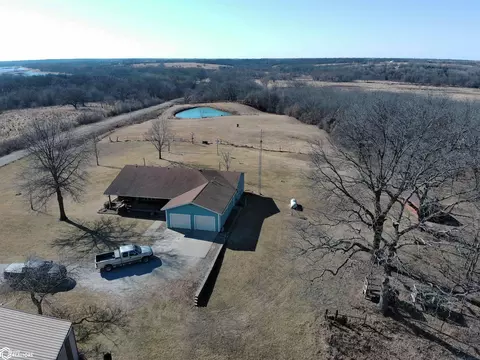 3372 Payton Rd, Promise City, IA 52583