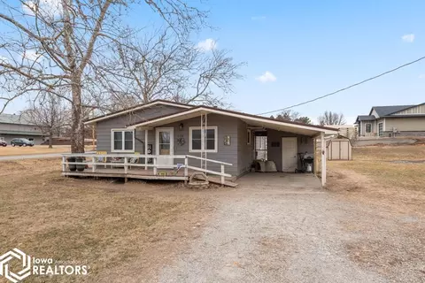 308 Karr Ave, Bloomfield, IA 52537