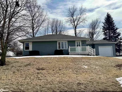 1109 Ridgeway Dr, Audubon, IA 50025