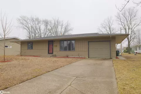 28 Oak Dr, Fort Madison, IA 52627