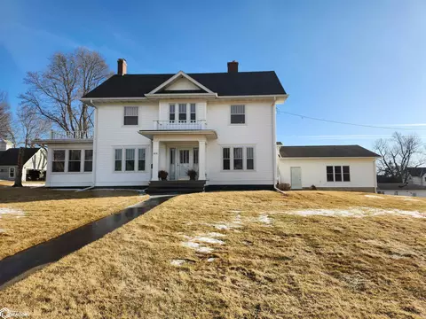 406 E Ross St, Toledo, IA 52342