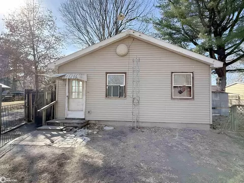 2497 Highway 3, Oquawka, IL 61469
