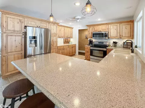 Kitchen - 1663 Dorell Dr, Hampton, IA 50441 photo 1 of 6