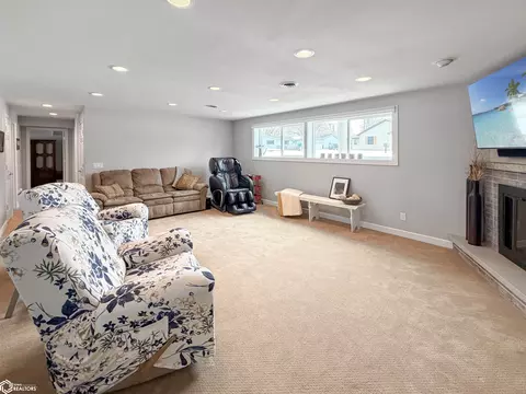 Living - 1663 Dorell Dr, Hampton, IA 50441 photo 8 of 8