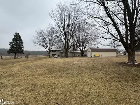 Exterior - 23873 160th Ave, Centerville, IA 52544 photo 4 of 13