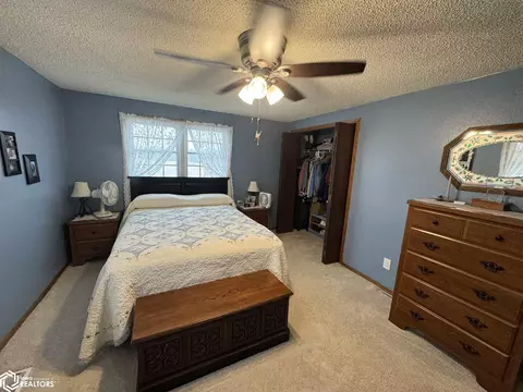 Bedroom - 23873 160th Ave, Centerville, IA 52544 photo 2 of 5
