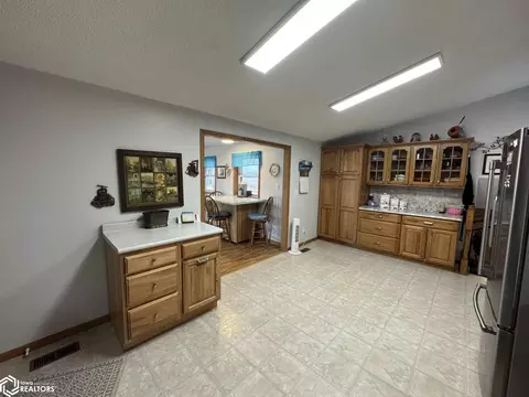 Kitchen - 23873 160th Ave, Centerville, IA 52544 photo 4 of 4