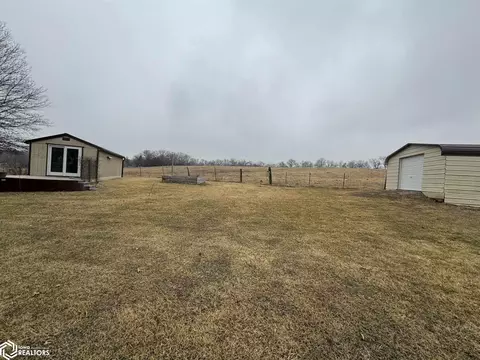 Exterior - 23873 160th Ave, Centerville, IA 52544 photo 9 of 13