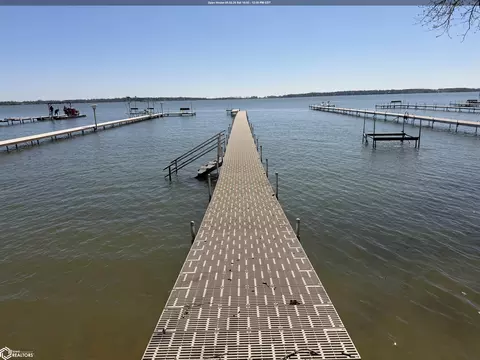 725 N Shore Dr, Clear Lake, IA 50428