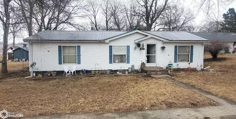 523 N Sherman St, Stuart, IA 50250