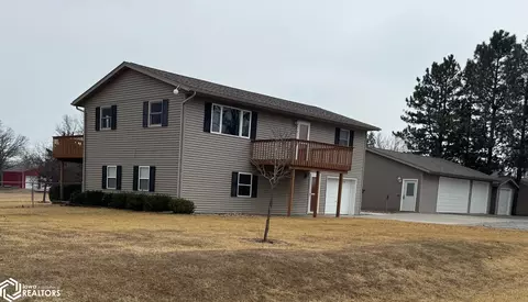12484 Beech Dr, Moravia, IA 52571