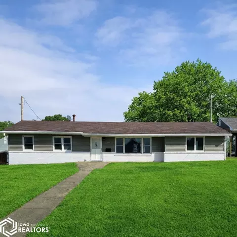 814 N Court St, Ottumwa, IA 52501