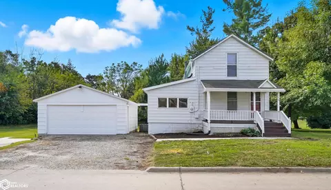106 E Harlan St, Mount Pleasant, IA 52641