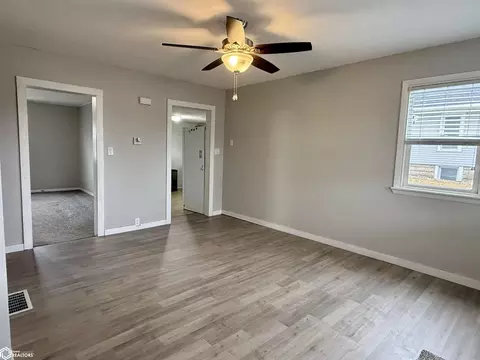 Living - 421 5th St, Manning, IA 51455 photo 1 of 3