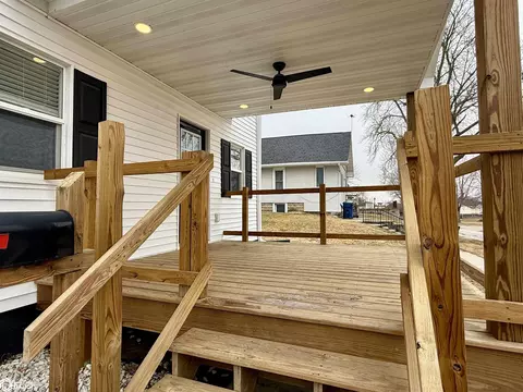 Exterior - 421 5th St, Manning, IA 51455 photo 4 of 8