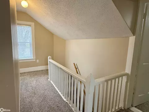 Entry Way - 421 5th St, Manning, IA 51455 photo 3 of 3