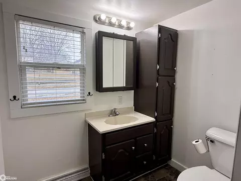 Bath - 421 5th St, Manning, IA 51455 photo 1 of 2