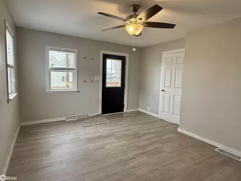 Living - 421 5th St, Manning, IA 51455 photo 3 of 3