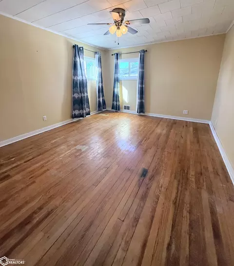 Bedroom - 1820 Laurel St, Hamilton, IL 62341 photo 1 of 2