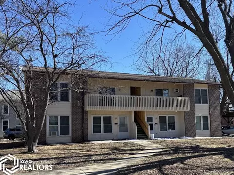 105 N 5th Apt 201 St #201, Fairfield, IA 52556