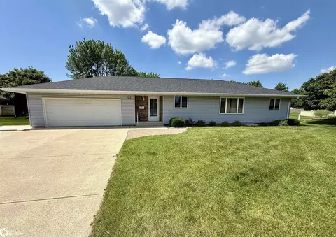 122 Parkside Dr, Algona, IA 50511