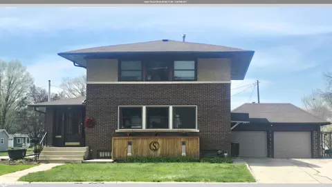 590 Allen Ave, Garner, IA 50438