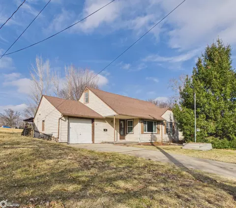 107 O Ave E, Oskaloosa, IA 52577