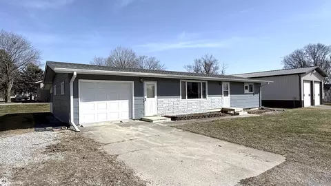 120 6th St N, Rockwell, IA 50469