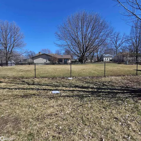 Exterior - 204 E Prairie St, Creston, IA 50801 photo 3 of 3