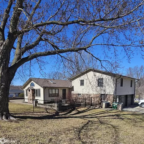 Exterior - 204 E Prairie St, Creston, IA 50801 photo 2 of 3